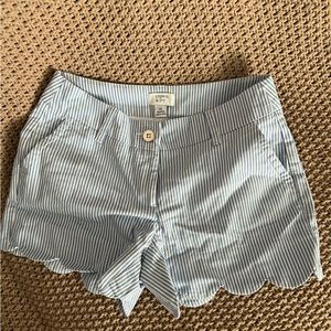 Crown & ivy Shelby shorts